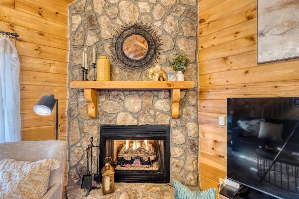 Mtn Cabin Sleeps 10 - 5 Mins To Fishing & Camping إليجاي المظهر الخارجي الصورة