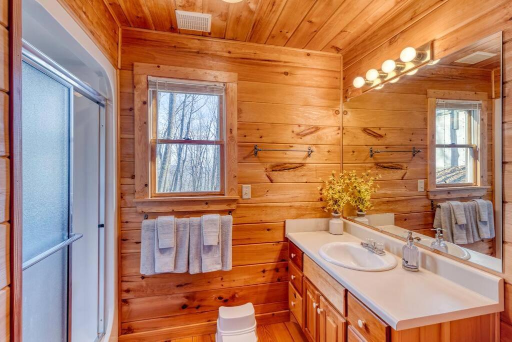 Mtn Cabin Sleeps 10 - 5 Mins To Fishing & Camping إليجاي المظهر الخارجي الصورة