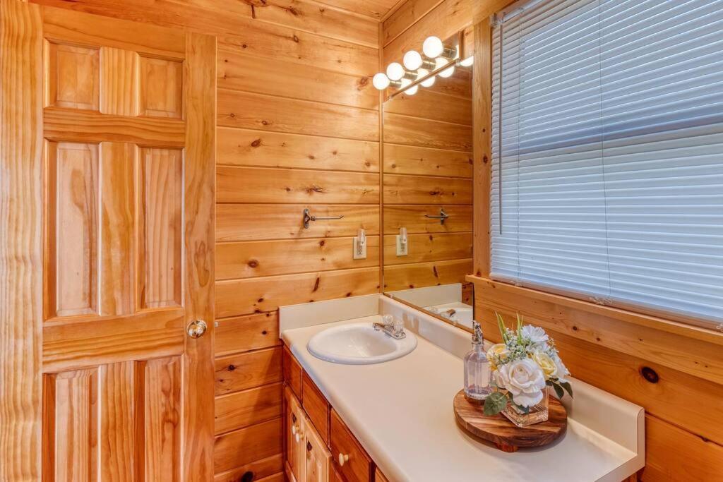 Mtn Cabin Sleeps 10 - 5 Mins To Fishing & Camping إليجاي المظهر الخارجي الصورة